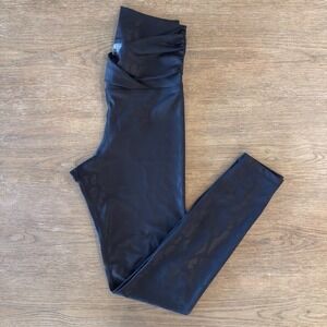 Beach Riot Sport-Leopard Print Shine 7/8 Legging-Black-Ruched Waistband-Size Med